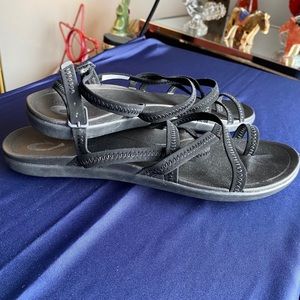 Olukai sandals